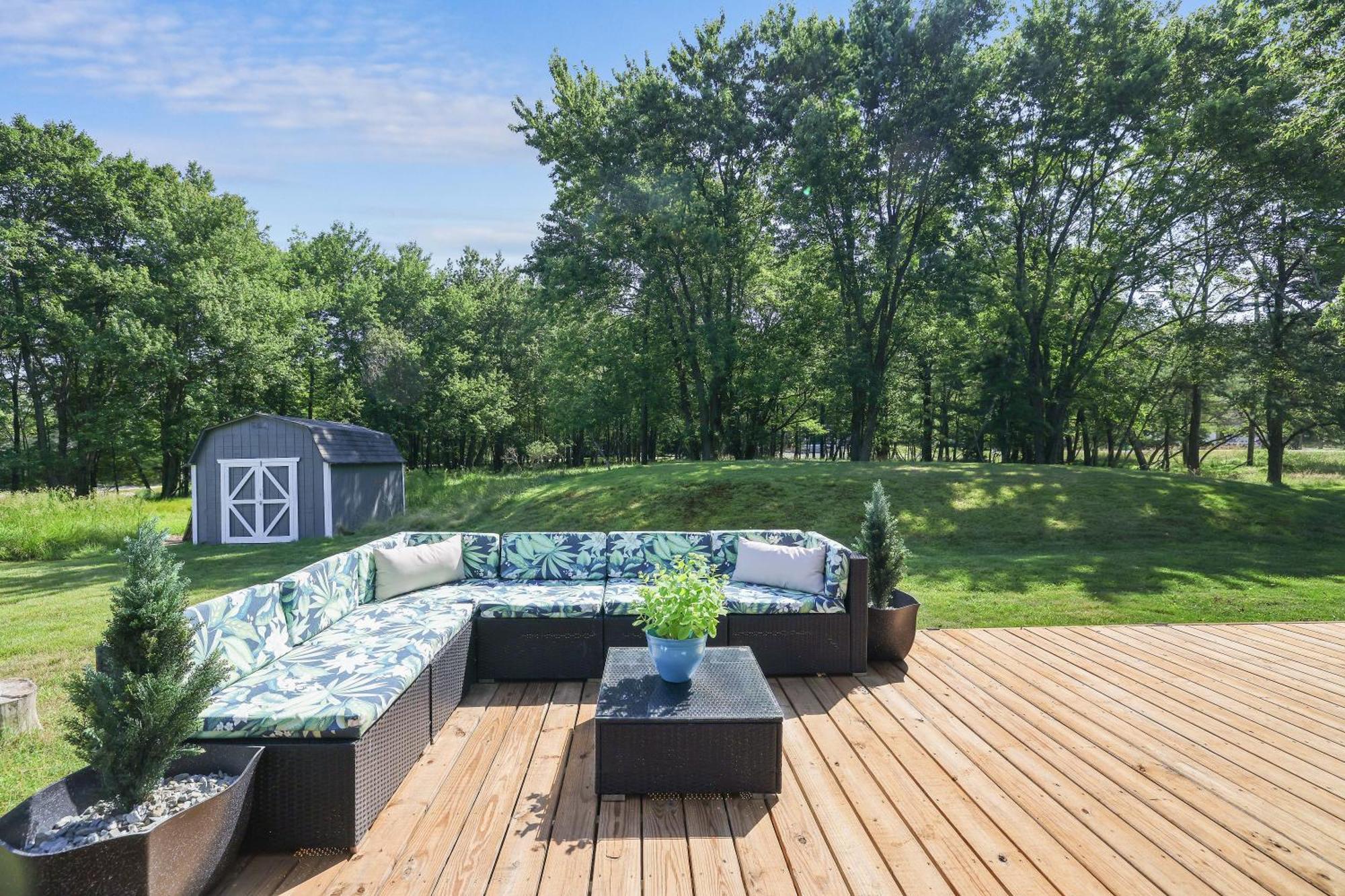 Poconos Brand New Lakefront Oasis 1 Acre, Hottub Gameroom Firepits Talk About Privacy Albrightsville 外观 照片